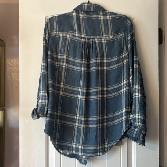 Lucky brand extra small blue cream white very soft flannel - Picture 2 of 5